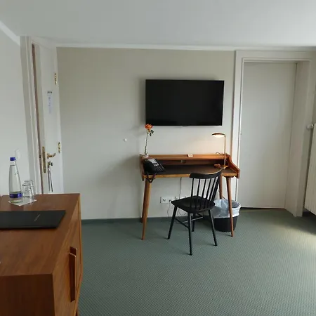 Hotel Parkhotel Obermenzing 3*