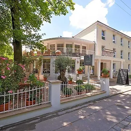 Parkhotel Obermenzing 3*